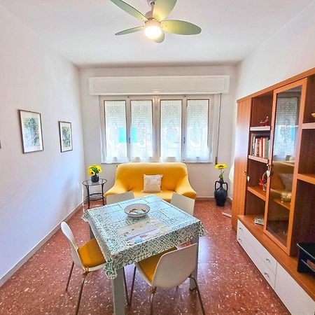 Ferienwohnung A Due Passi Dal Mare Lido di Camaiore Exterior foto